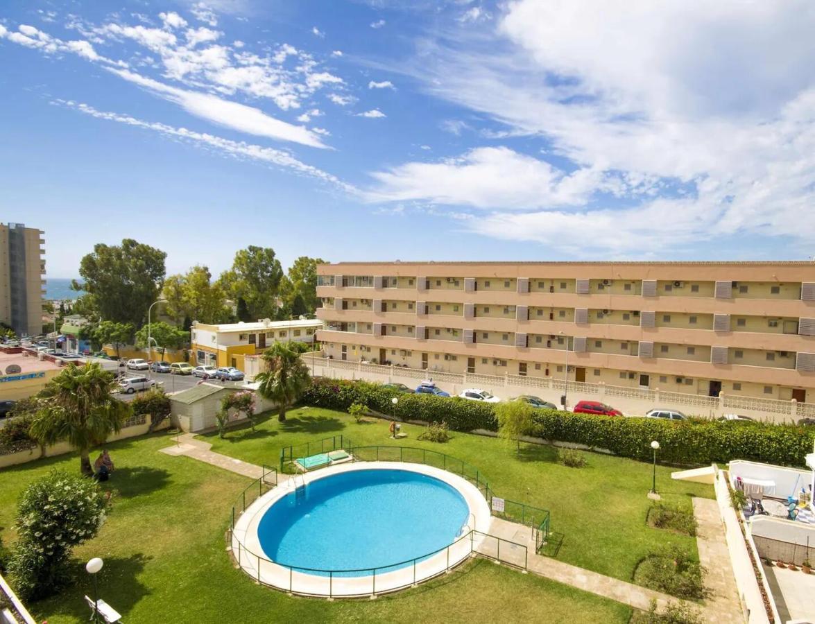 Lovely Apartment In Torremolinos Views Of The Sea, Pool, Terrace, Sofa Bed And Fully Equipped Kitchen エクステリア 写真