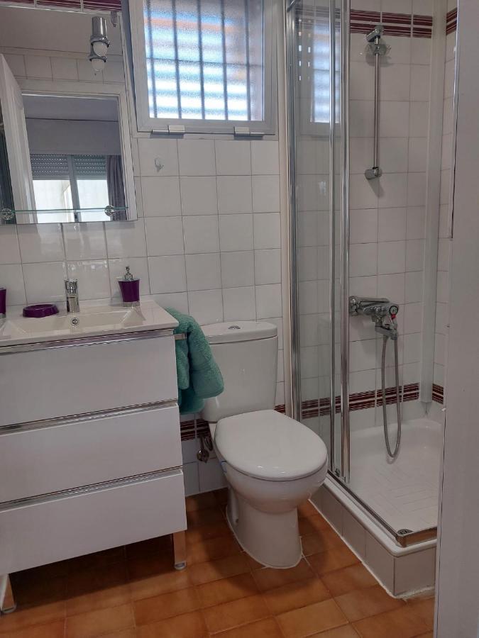 Lovely Apartment In Torremolinos Views Of The Sea, Pool, Terrace, Sofa Bed And Fully Equipped Kitchen エクステリア 写真